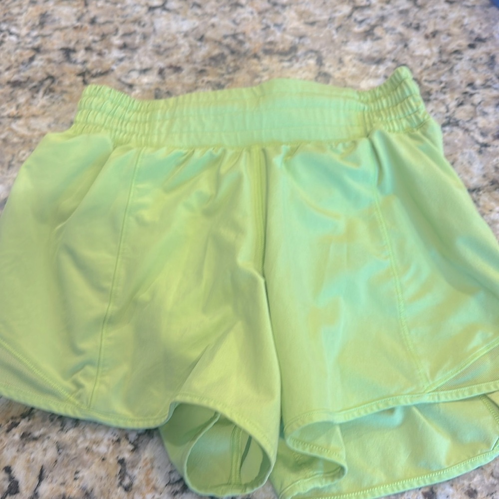 4.0 green lululemon athletic shorts